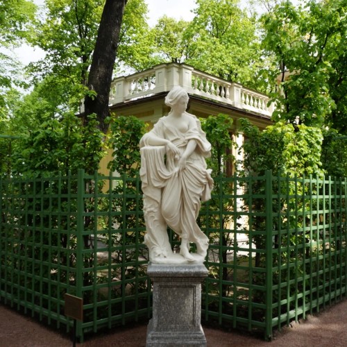 Летний сад — детям: познавательная прогулка