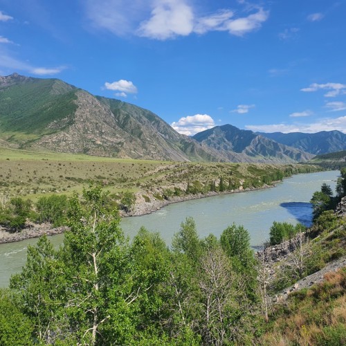 Алтай по максимуму: горные перевалы, прогулка по Телецкому озеру и высадка на Марсе