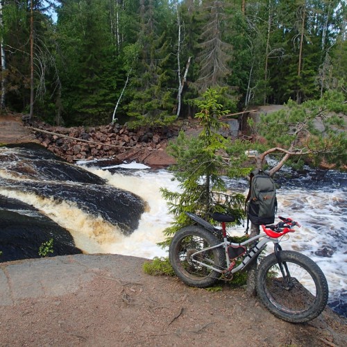 На «железном коне» по Карелии: велопрогулки по природным достопримечательностям