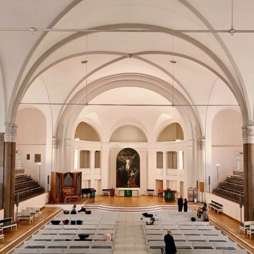 (Не)церкви: парадный Петербург и его контрасты