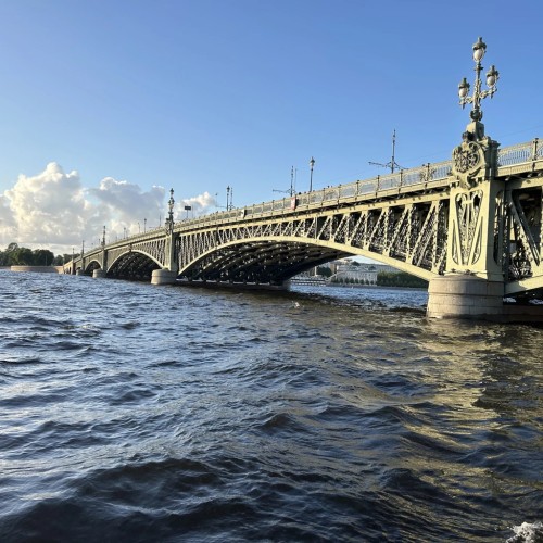 Знакомство с центром Петербурга + посещение Эрмитажа (билет включён)