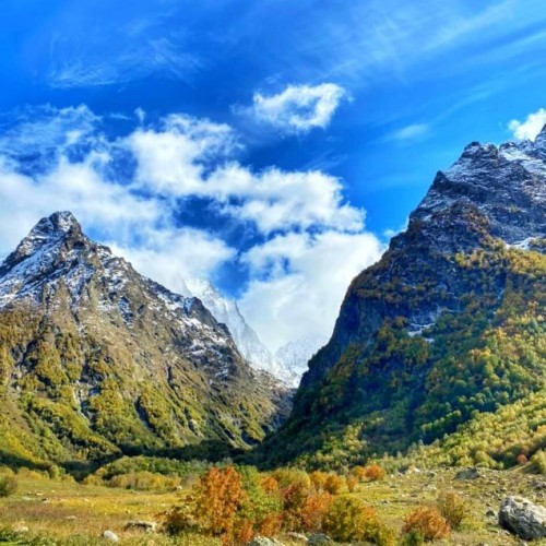 Треккинги на Домбае с проживанием в гостинице: Бадукские озёра, водопады и каньон Чёртова мельница