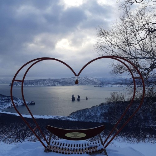 В мини-группе на Камчатку всей семьёй: вулканы, термальные источники и погружение в быт