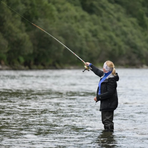 Рыбалка на камчатского лосося в мини-группе