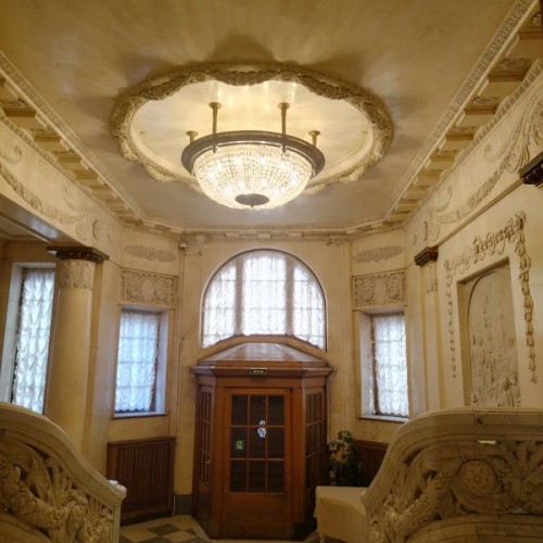 Балет, барон и революция: экскурсия по особняку Кшесинской