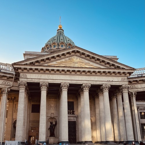 Всемогущий Невский проспект