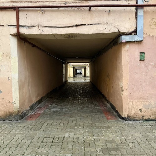 За угол от Невского проспекта: экскурсия по проходным дворам