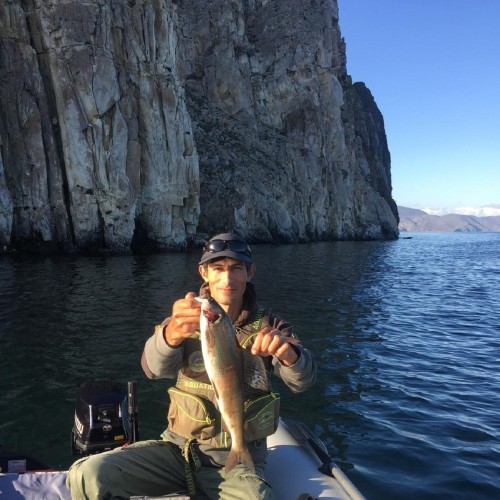 Экстрим-экспедиция на лодке вокруг Ольхона и рыбалка на Байкале только для вас