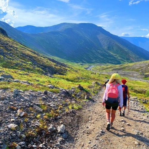 Треккинг-тур с комфортным проживанием: по Хибинам налегке