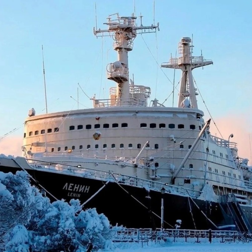 Экспресс-путешествие в Арктику: Мурманск, Териберка и Кировск, северное сияние и милые олени