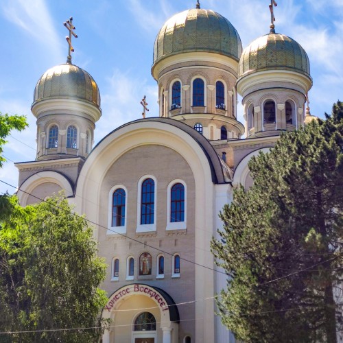 Туда, где горы и минеральная вода: Кисловодск, Пятигорск, Ессентуки и Домбай