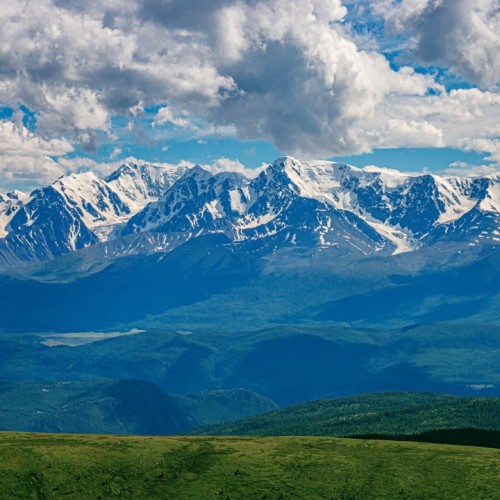 Алтай по максимуму: горные перевалы, прогулка по Телецкому озеру и высадка на Марсе