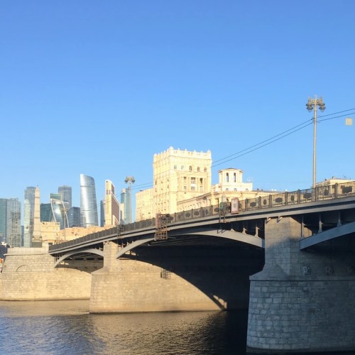 От Старого Арбата до Москвы-реки с гидом-архитектором в мини-группе