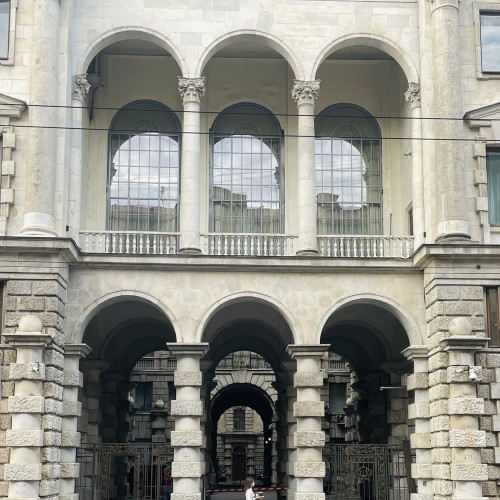 Дворцы и хижины Петроградки