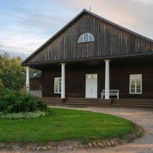 Вспоминая русских классиков: железнодорожный круиз к местам Достоевского и Пушкина