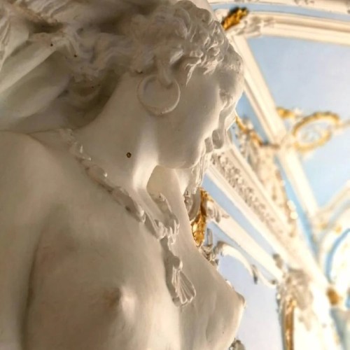 От буржуазии до нищеты: жизнь в доходных домах Петербурга