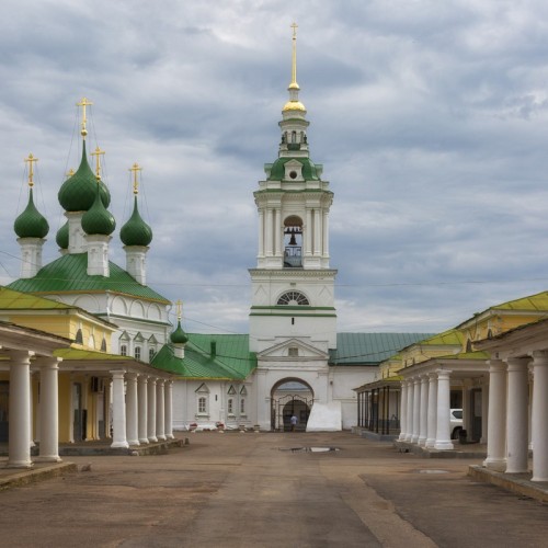 Кострома: прогулка по центру и подъём на колокольню