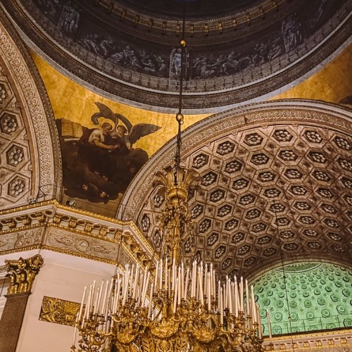 Аудиоэкскурсия без гида по Казанскому собору: тайны храма-победителя и посмертной коронации