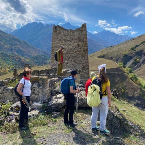 Треккинг налегке по Ингушетии: святилища, башенные комплексы и гора с герба Владикавказа