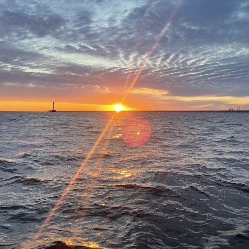 Закат — под парусами!