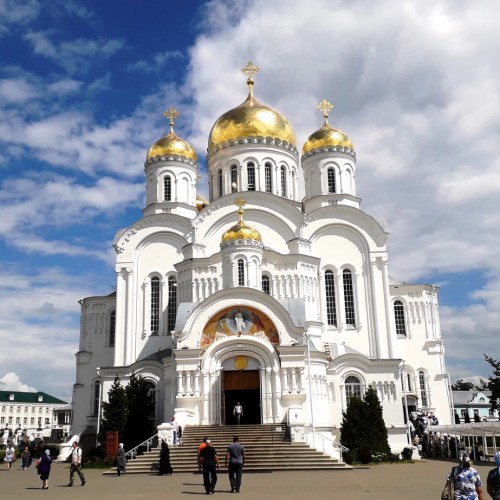 В Дивеевский монастырь — к последнему уделу Богородицы