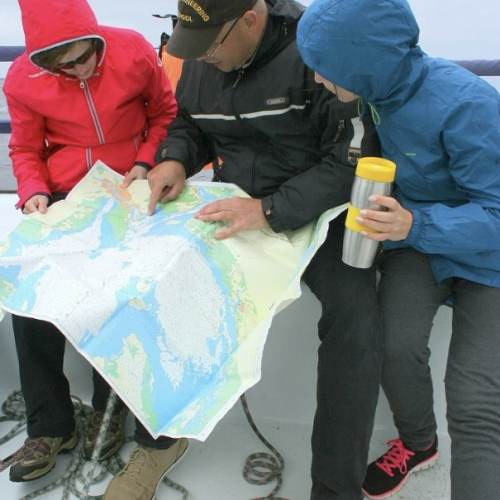 Выходные под парусами на Рыбинском море с проживанием в палатке: всё включено