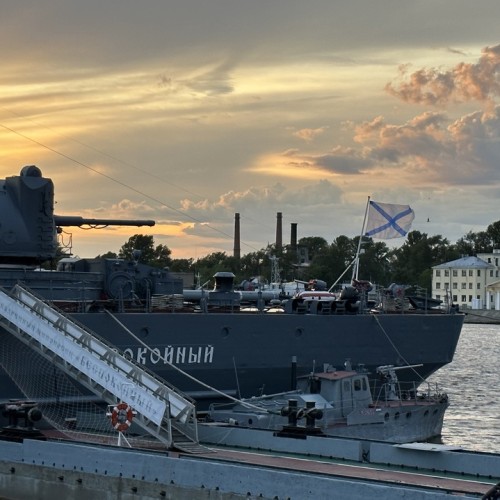 Средневековый Выборг, воинственный Кронштадт и величественный Санкт-Петербург