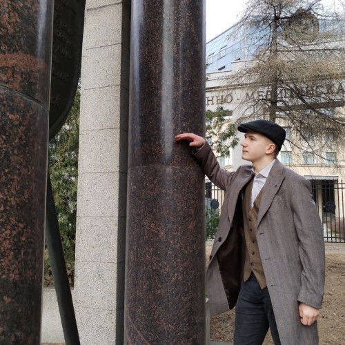 Мобильный квест в Петербурге «Поэт и потерянное вдохновение»