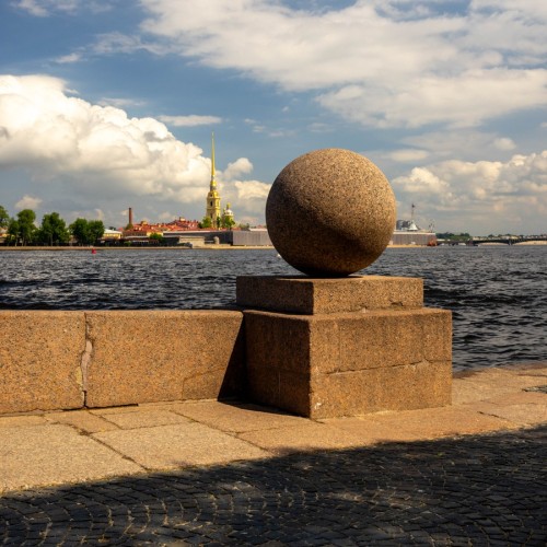 Прогулка на открытом катере — от центра Петербурга до новых кварталов у воды