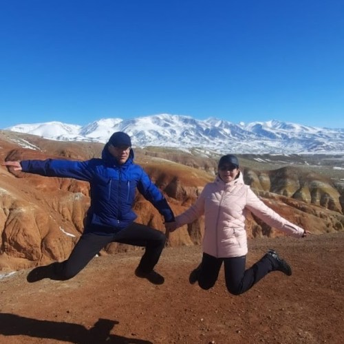 Зимний Алтай: снежные горы, незамерзающие озёра и тысяча лебедей