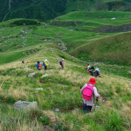 Семейный треккинг в Дигории с размещением в гостинице