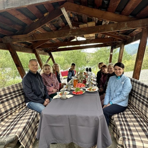 Выезд на Алтай в мини-группе: главные локации, места силы, погружение в культуру и спа