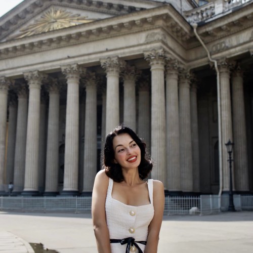 15-минутная фотосессия в лучших локациях Петербурга