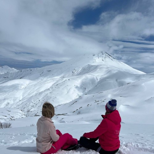 Персональный джип-тур на Камчатку: вулканы, термы и местные угощения