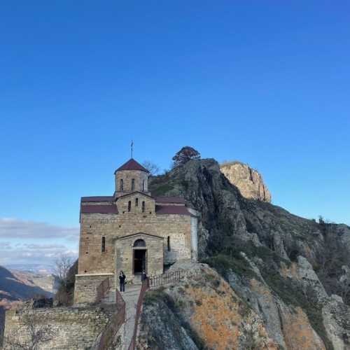 Своей компанией по Домбаю: Тебердинский заповедник, горы, пещеры, озёра