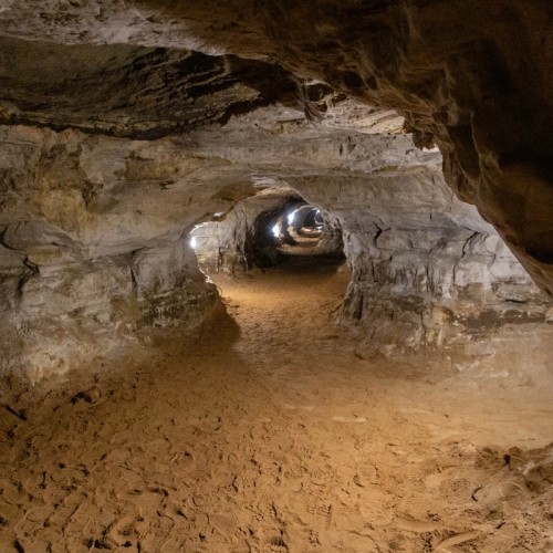 Из Санкт-Петербурга в Саблинские пещеры