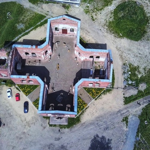 Прогулка на конях по неизведанной и заброшенной Карелии