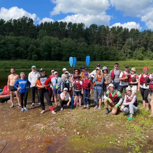 Течёт река Волга: лёгкий сплав на байдарках (всё включено)