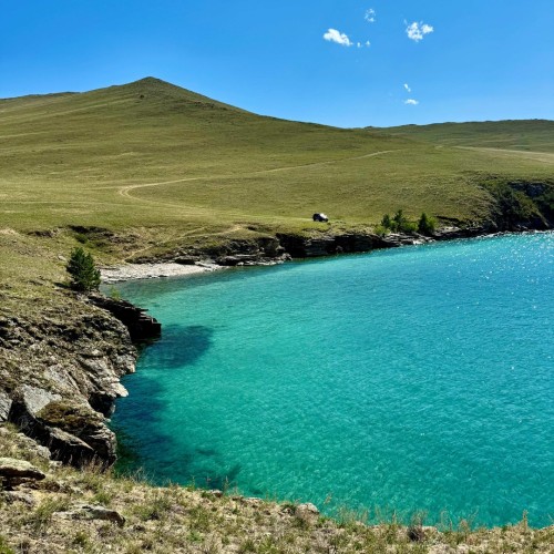 По всему Ольхону на джипе только в вашей компании