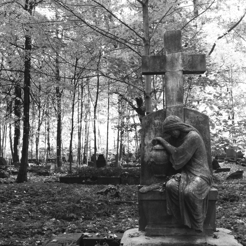 Мобильный квест в Петербурге «Тайны Смоленского кладбища»