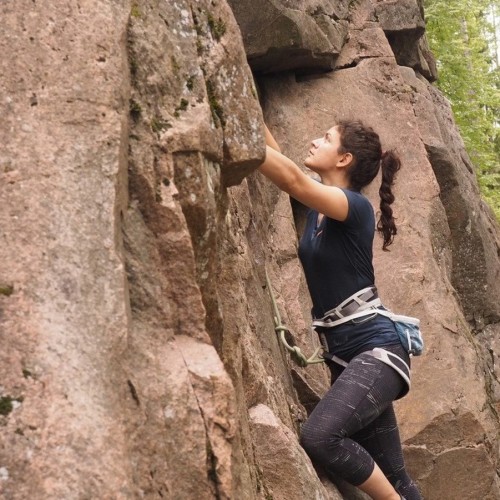 Малые скалы: однодневный скалолазный выезд из Петербурга