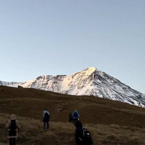 Смотреть на звёзды и трогать облака: восхождение на Ярыдаг с фотосъёмкой (мини-группа)