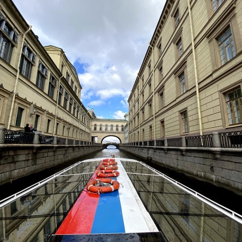 По каналам Северной столицы на теплоходе (с аудиогидом)