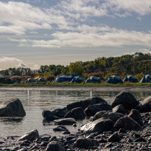 Заповедная территория: к океану на гигантской машине с проживанием в кемпинге