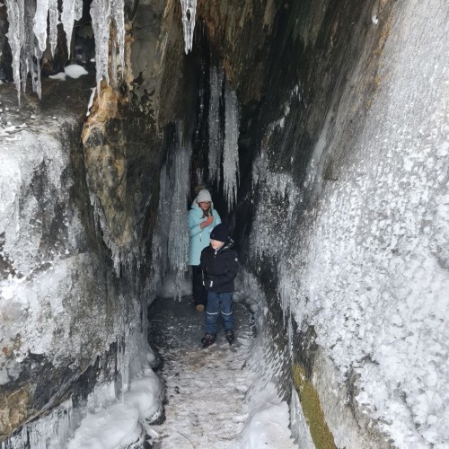 Сказка зимнего Байкала в Листвянке, Ольхоне и Баргузинском заливе: два берега священного моря