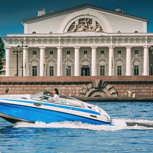 Петербург на воде: приватная прогулка на катере
