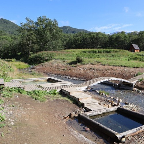 Большой поход с рюкзаками и палатками по Камчатке: вулканы, Тихий океан, термы и альпийские луга