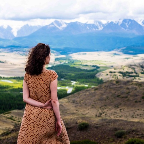 Активно и без палаток на Алтае: моторафтинг, треккинг и вечера под звёздами