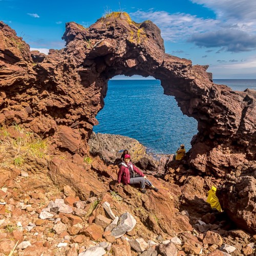 Джип-тур на Итуруп и Шикотан в мини-группе: неизведанные места, релакс в термах и гастрономия