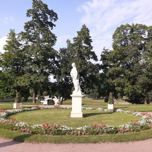 Гатчинский дворцовый парк: история и легенды